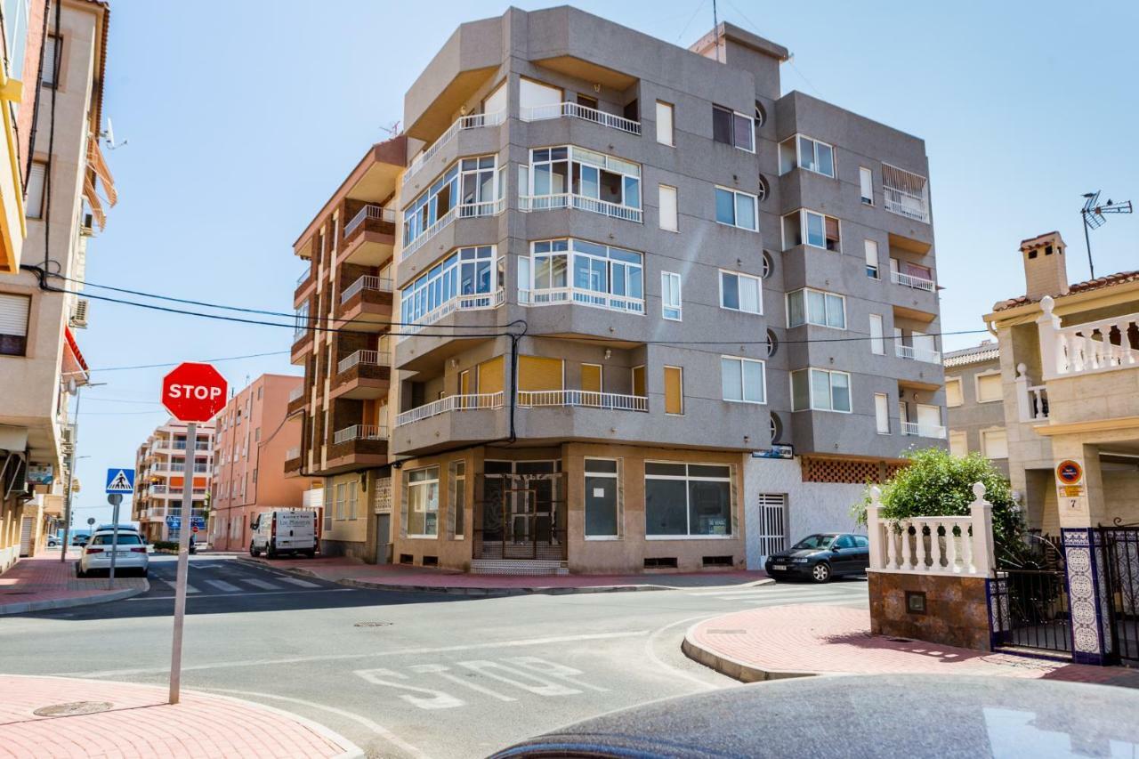 Apartamento Berry Playa Naufragos 托雷维耶哈 外观 照片