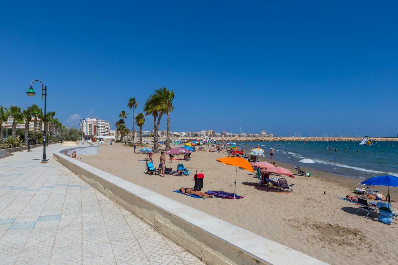 Apartamento Berry Playa Naufragos 托雷维耶哈 外观 照片